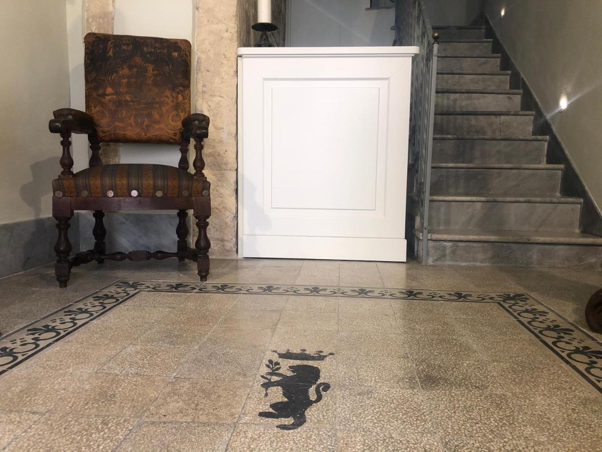 Casa Modica - Luxury Rooms Noto Bagian luar foto