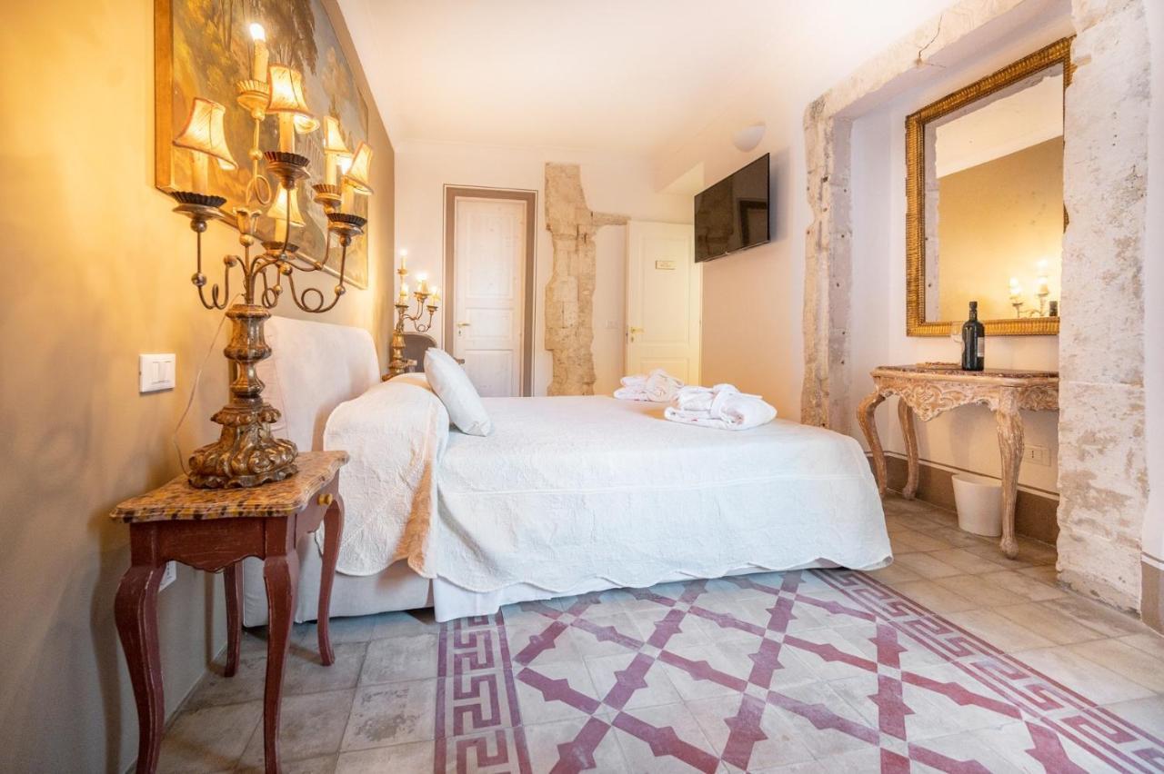 Casa Modica - Luxury Rooms Noto Bagian luar foto