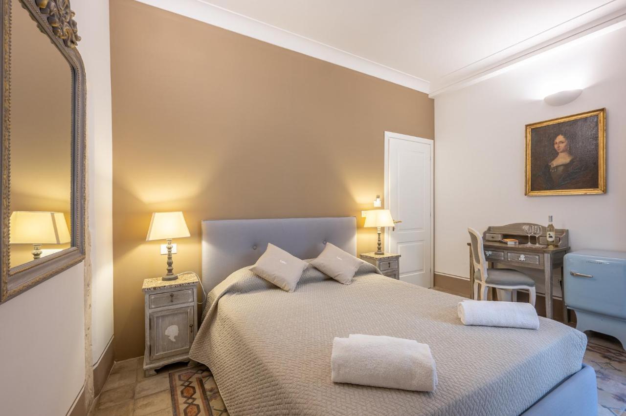 Casa Modica - Luxury Rooms Noto Bagian luar foto