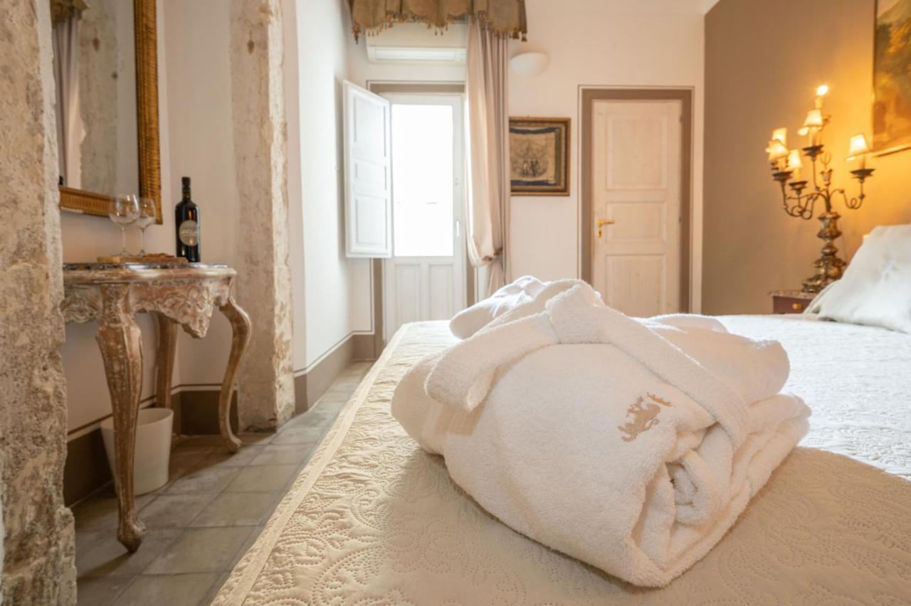 Casa Modica - Luxury Rooms Noto Bagian luar foto