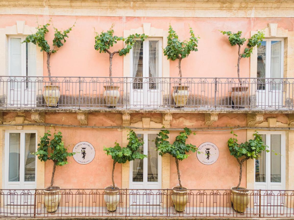 Casa Modica - Luxury Rooms Noto Bagian luar foto