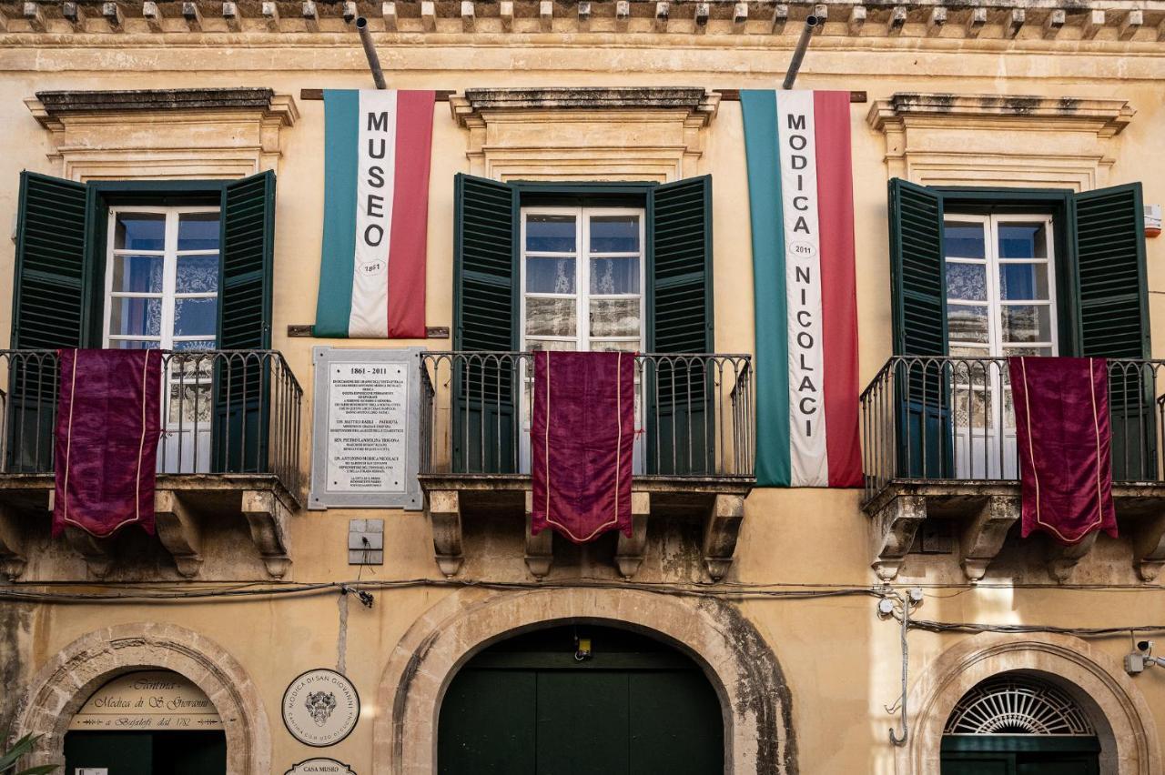 Casa Modica - Luxury Rooms Noto Bagian luar foto