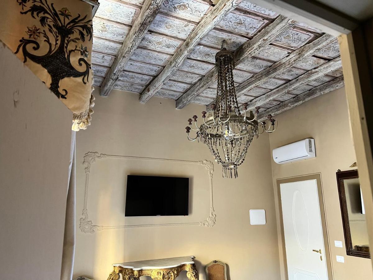 Casa Modica - Luxury Rooms Noto Bagian luar foto