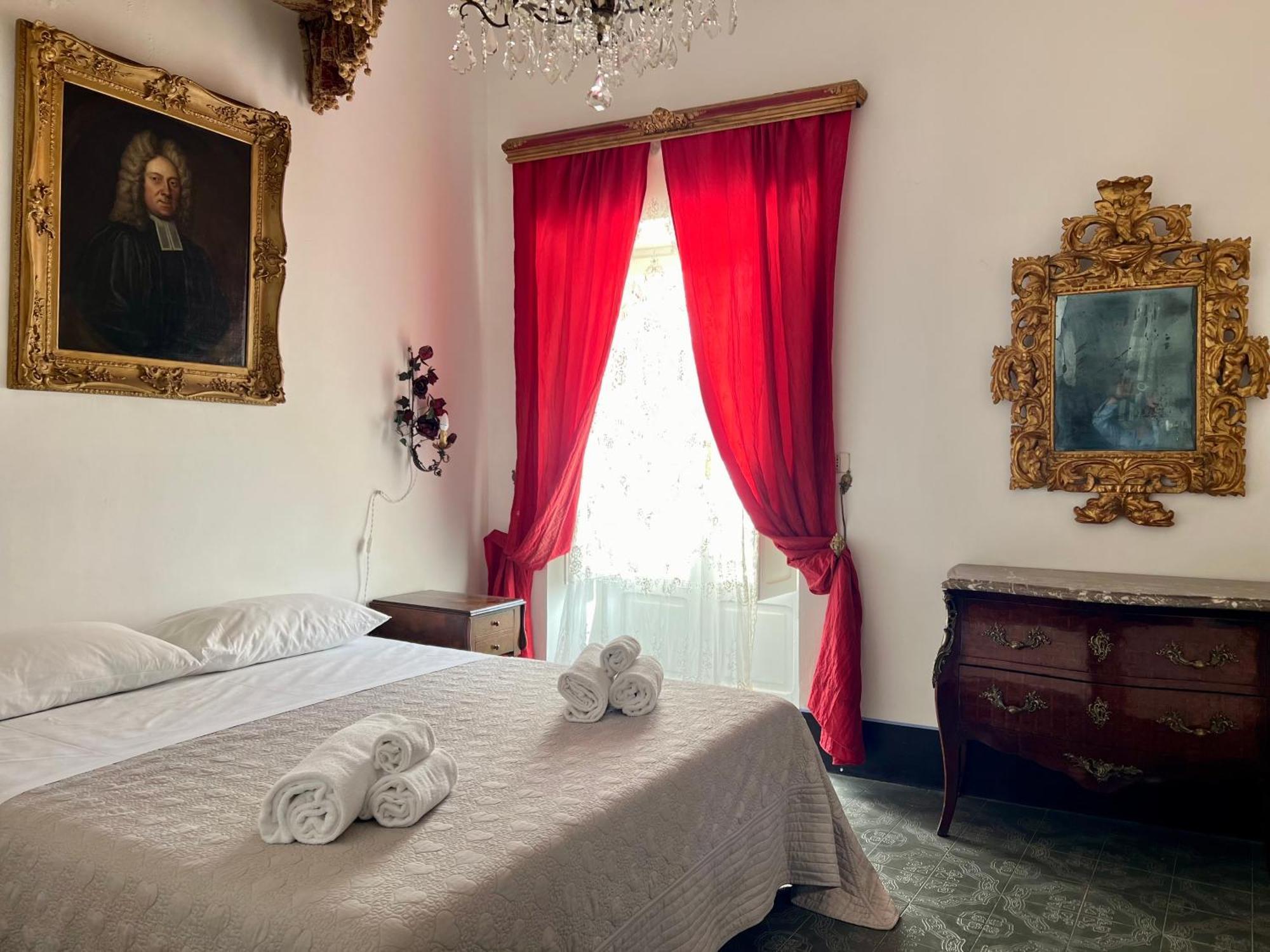 Casa Modica - Luxury Rooms Noto Bagian luar foto